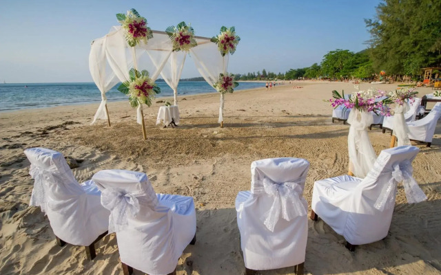 Banana Beach Resort