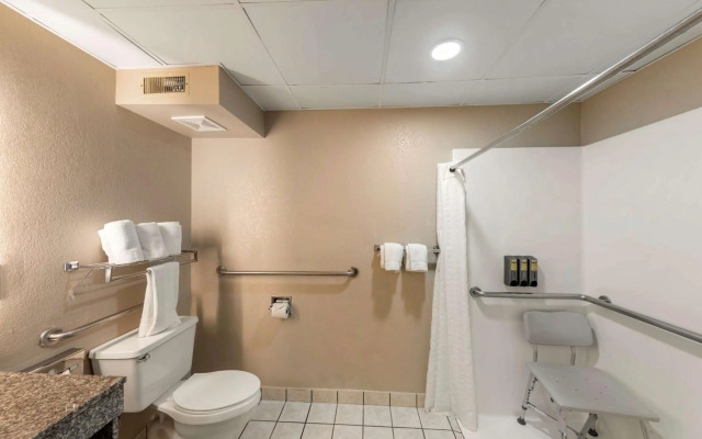 Best Western Plus Russellville Hotel & Suites