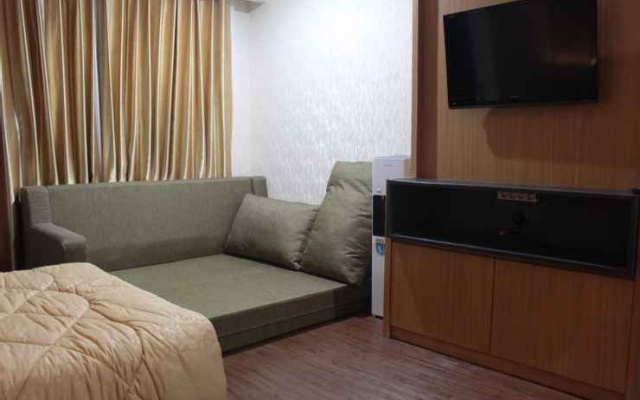 Studio Room at Sentraland Apartment (Lt. 15)