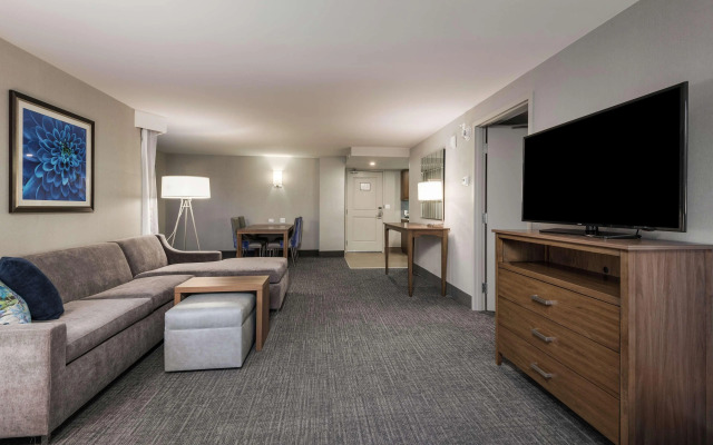 Homewood Suites by Hilton Ottawa Downtown