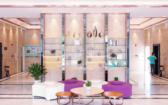Lavande Hotel (Maoming Dianbai Wanda Plaza) – Hotel Rooms – Maoming