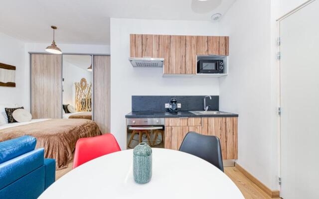 Meuble Classe 3 Etoiles Au Pied Des Thermes