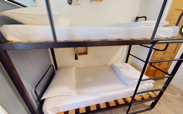 Sleeping Boot Hostel