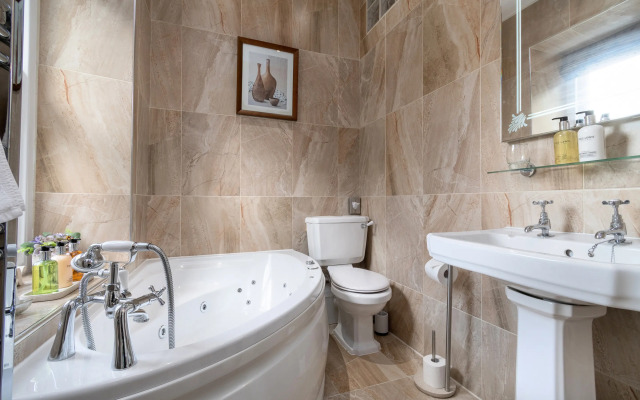 Afon Rhaiadr Country House