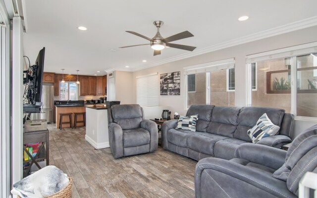 Coastal Retreat - 2 Br Home