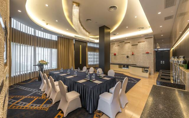 Crowne Plaza Hotel Shanghai by IHG