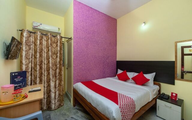 OYO 24898 Senthur Murugan Residency