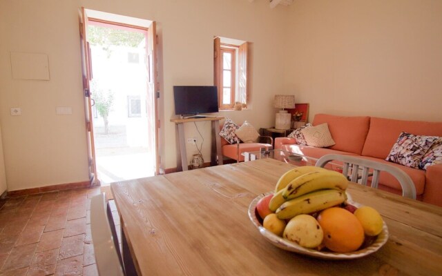 Horta do Mar 3 by Lightbooking