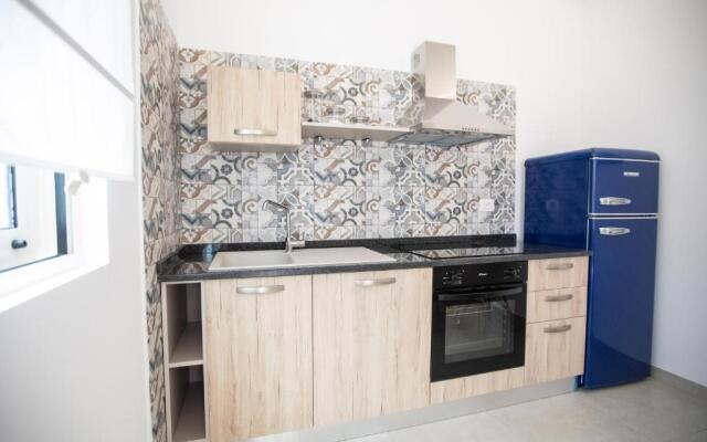 IzzHome Carratois Apartment