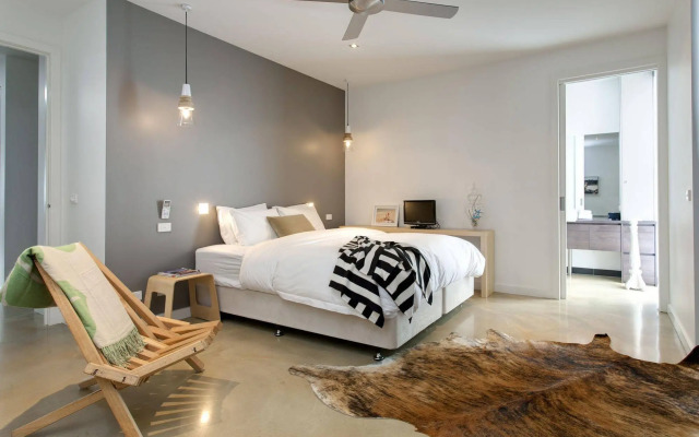 Aquabelle Apartments