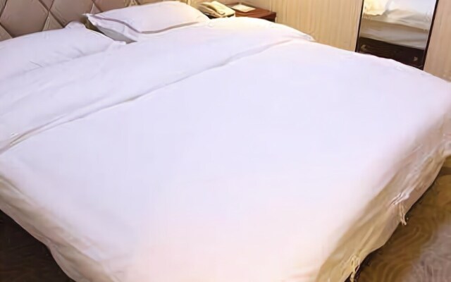 V9 Diamond Chain Hotel Wuhan Hankou Railway Station Metro Station