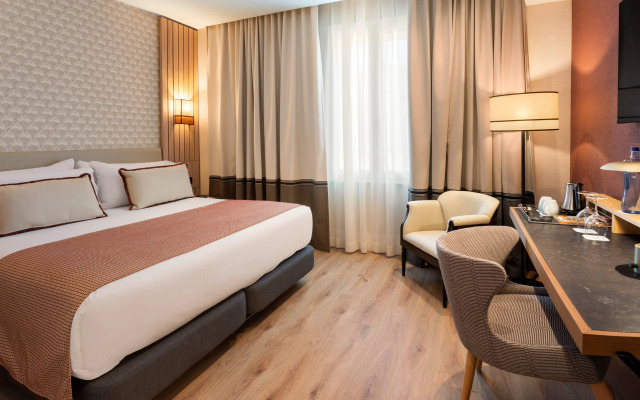 Catalonia Plaza España Hotel & Spa
