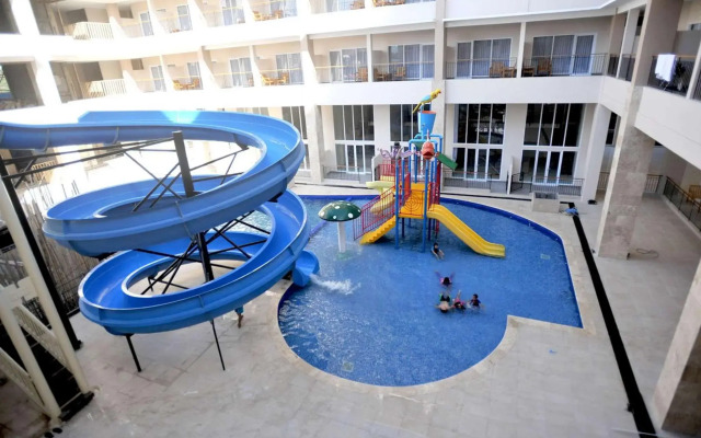 Laut Biru Resort Hotel