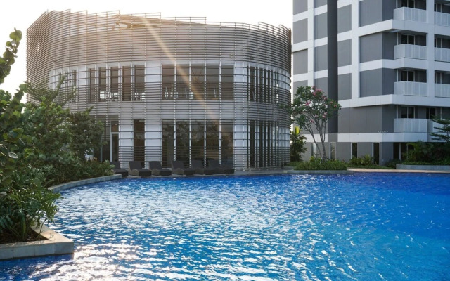 Modern and Stylish Studio at West Vista Apartment