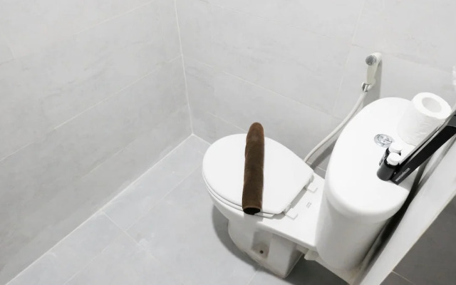 Homey And Compact Studio Apartment At Taman Melati Surabaya