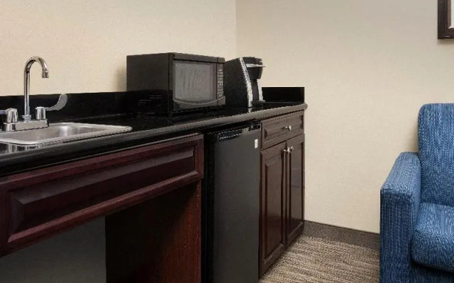 Holiday Inn Express Uvalde