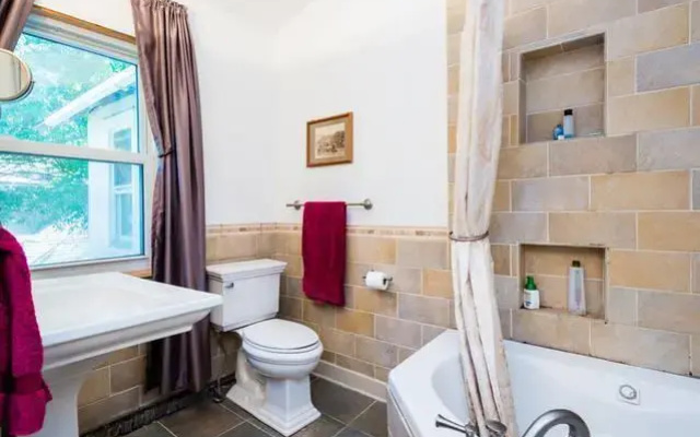 Triplex A Suite 3 Bedroom Getaway
