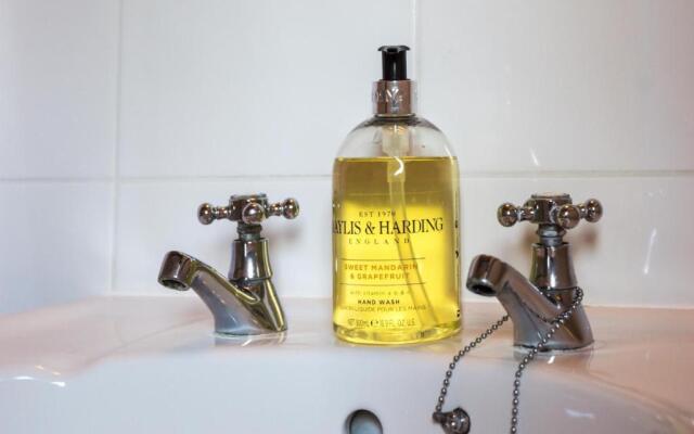 The Stables - 1 Bedroom Apartment - Saint Florence