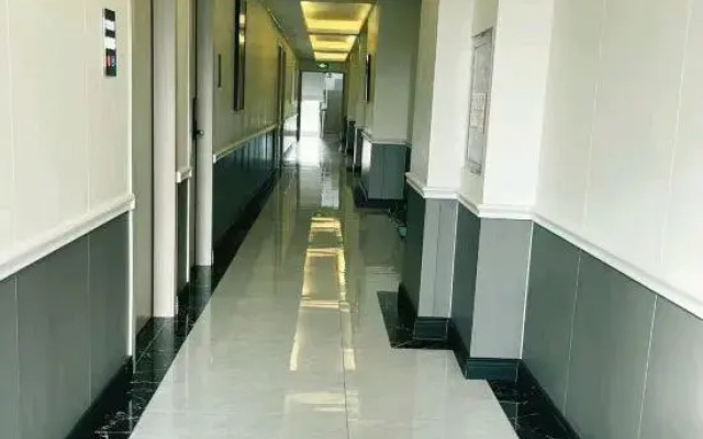 Hongqiao Boutique Hotel