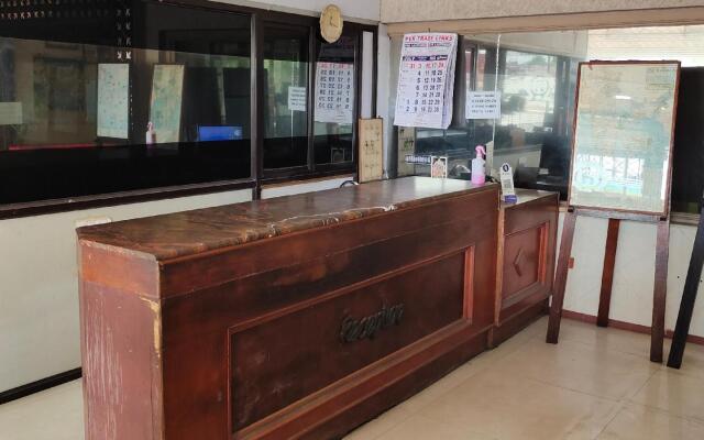 Sri Adhinatha Motel Highway