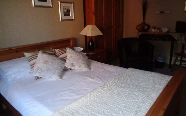 The Broadfield Hotel