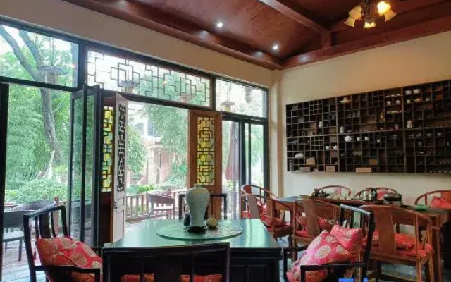 Chengdu Yanqi Chinese Inn