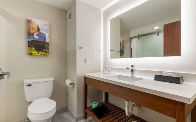 Comfort Inn & Suites