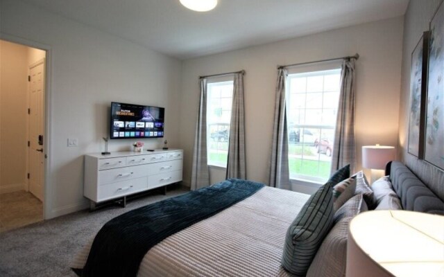 178fr 5 Bedroom Townhouse