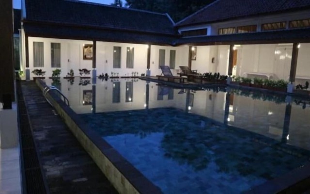 Sinom Borobudur Hotel