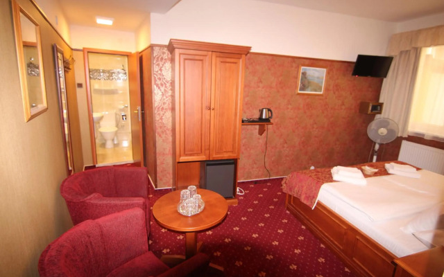 Old Prague Hotel