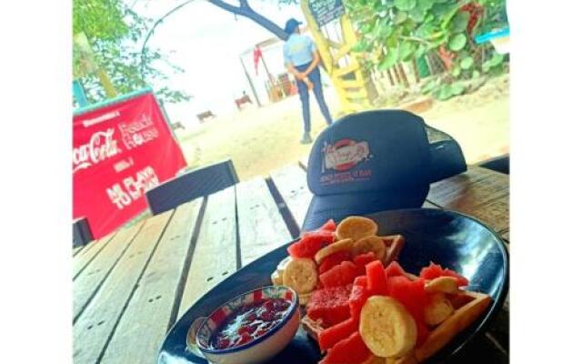 Playa Del Ritmo Beach Hostel & Bar