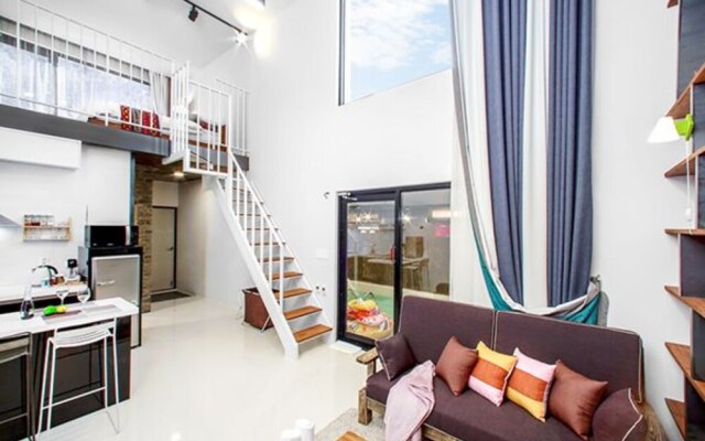 Gapyeong Dangdangi Pet Poolvilla Blue