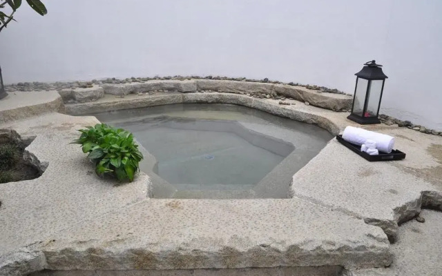 Huaqing Palace Resort & Spa