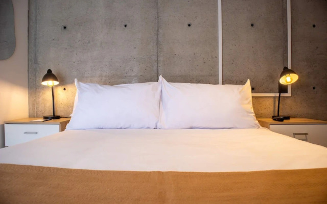 w Phenomenal 1BR w Balcony in Barranco