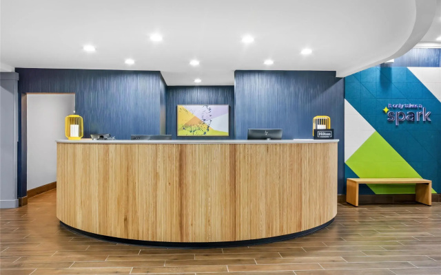 Spark by Hilton Cincinnati Fairfield