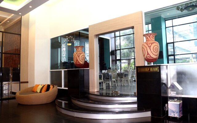 Ton Koon Hotel