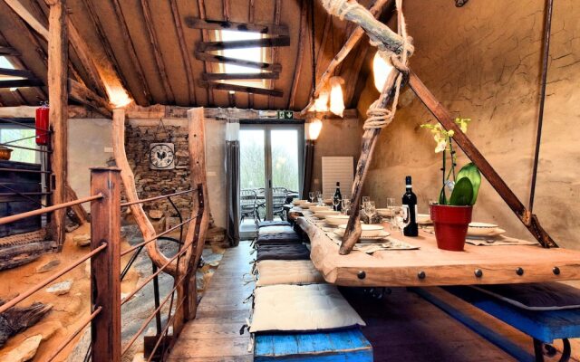 Elegant Farmhouse in Durbuy with Sauna