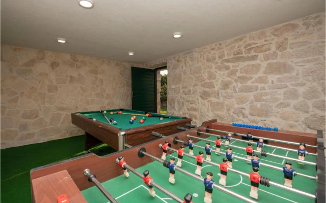 Holiday Home Kresevo with Fireplace 11