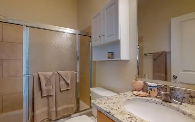 7 Waterfront 4bed 3bath Pool Home