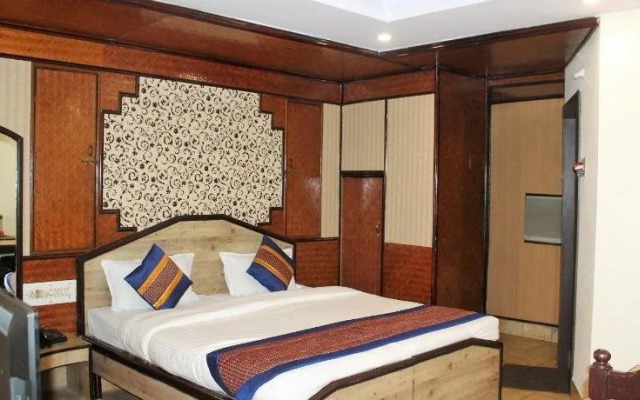 Hotel Roopali