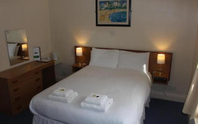 Carlton Inn