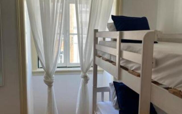 7 Seas 3 Hostel