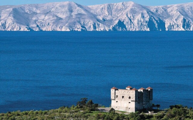 Nice Apartment in Senj With 1 Bedrooms and Wifi