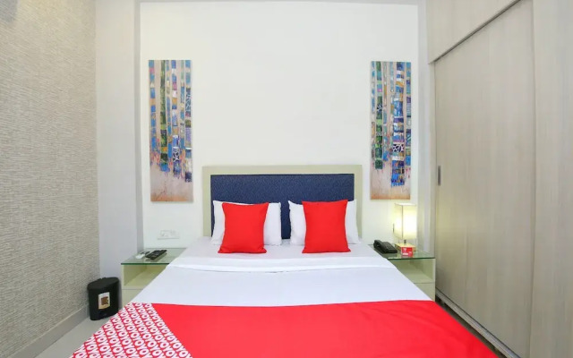 Royal Lake Suites By OYO Rooms