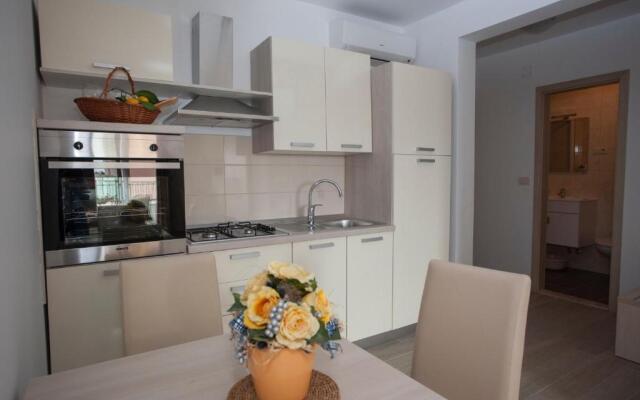 Apartments Bota