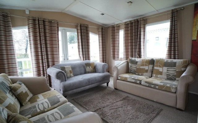 8 Berth Caravan at Manor Park Hunstanton Free Wifi