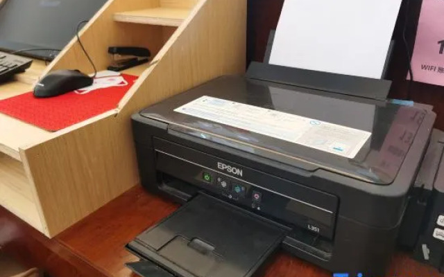 Xin Zhenhao Business Hotel