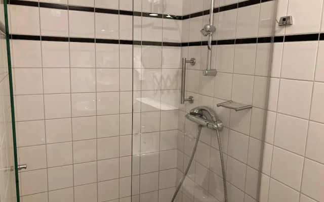 Plato by Hofstad Studios