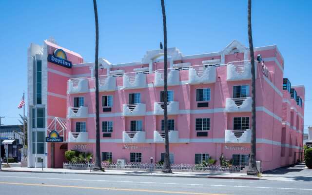 Days Inn by Wyndham Santa Monica