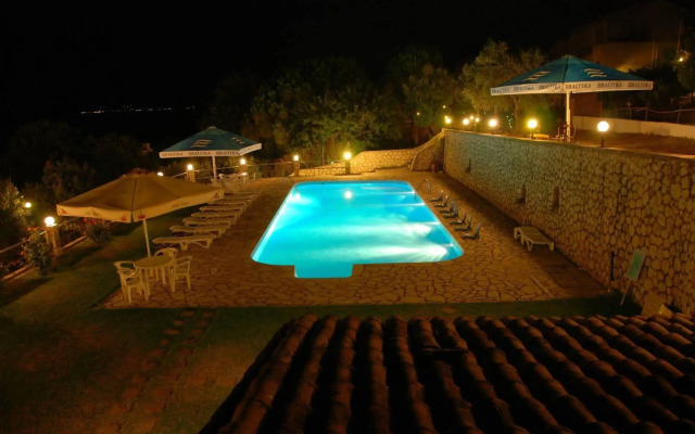 Anna Apartments